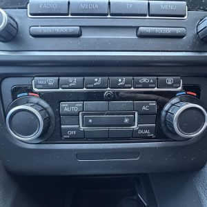 VOLKSWAGEN GOLF GEN 6 10/2008-03/2013 HEATER/AC CONTROLS P/N 5K0907044DT