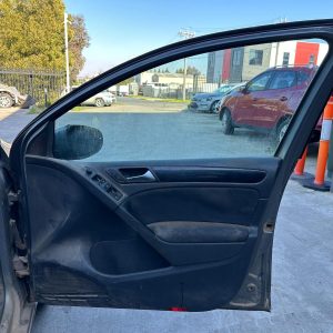 VOLKSWAGEN GOLF GEN 6 10/2008-03/2013 RIGHT FRONT DOOR TRIM CLOTH TDI 5DR HATCH