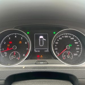 VOLKSWAGEN GOLF GEN 7 11/2012-03/2017 INSTRUMENT CLUSTER 136139KM P/N 5G1920740