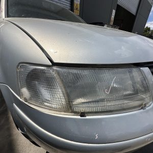 VOLKSWAGEN PASSAT 3B/GP 03/1997-02/2001 RIGHT HEADLAMP P/N 3B0941018K