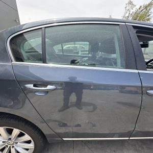 VOLKSWAGEN PASSAT 3C/MK6 B7 09/2010-05/2015 RIGHT REAR DOOR WINDOW SEDAN