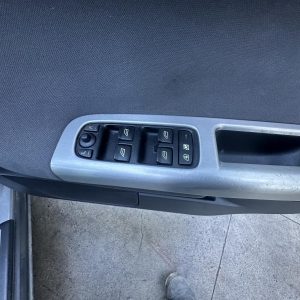 VOLVO S40 03/2004-09/2007 RIGHT FRONT MASTER SWITCH 290580