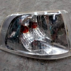 VOLVO S40 RIGHT INDICATOR/FOG/SIDE CORNER LIGHT 03/97-01/02 97 98 99 00 01 02