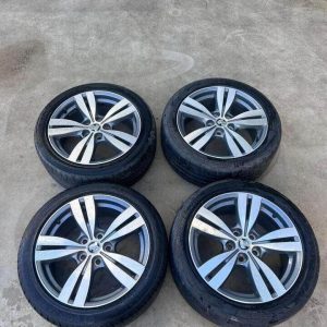 FOR SALE 4 X HOLDEN VF SV6/SS RIMS & BRIDGESTONE POTENZA TYRES