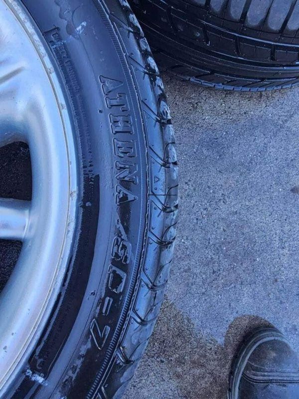 FOR SALE 4 x 2000 HOLDEN VT SS WHEELS & AUSTONE 235/45R17 TYRES - MMM ...