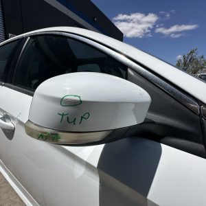 FORD MONDEO MC 09/2010-12/2014 RIGHT DOOR MIRROR WITH PUDDLE LAMP BS7117682XD