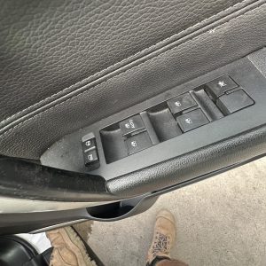 HOLDEN CAPTIVA 7 CG 01/2014-06/2018 RIGHT FRONT MASTER SWITCH VIN KL3C