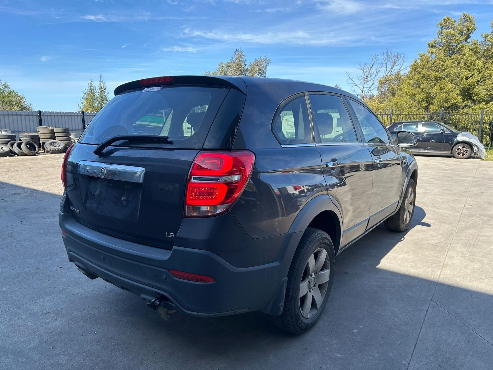 HOLDEN CAPTIVA CG 03/2011-06/2018 CONSOLE LID - Image 6