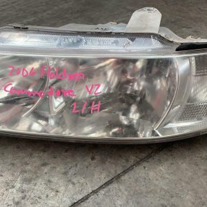 HOLDEN COMMODORE LEFT HEADLAMP VZ, ADVENTRA V8/S/SV6/SV8/SVZ/LUMINA/ONE TONNER,