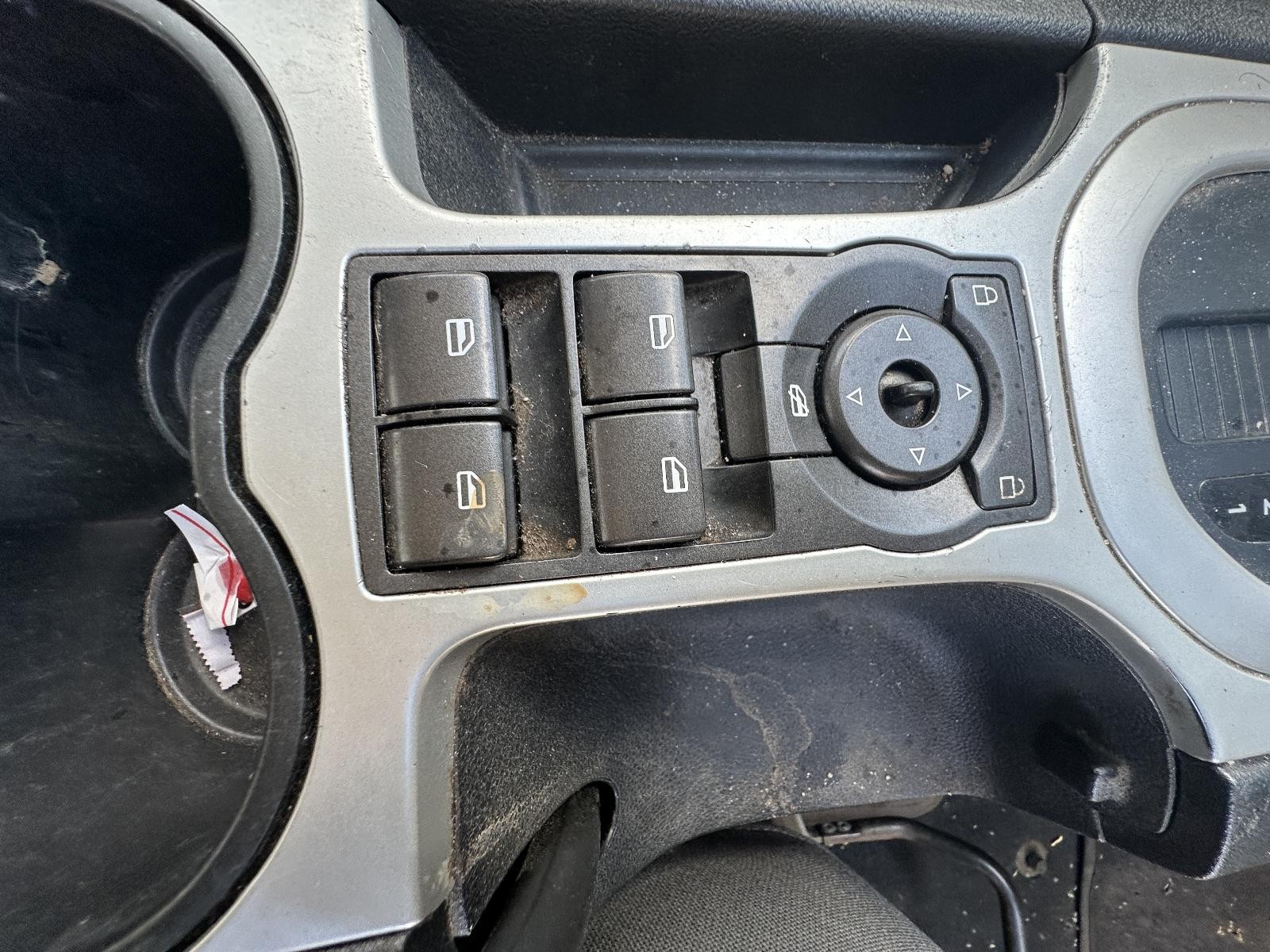 HOLDEN COMMODORE VE 08/2006-05/2013 FRONT CENTRE MASTER SWITCH 4 DOOR GREY