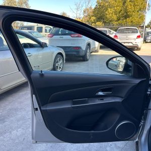 HOLDEN CRUZE JH 03/2011-01/2017 LEFT FRONT DOOR TRIM CLOTH CD/EQUIPE SEDAN