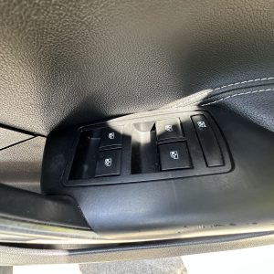 HOLDEN INSIGNIA GA 02/2015-01/2017 RIGHT FRONT POWER WINDOW SWITCH 22915118