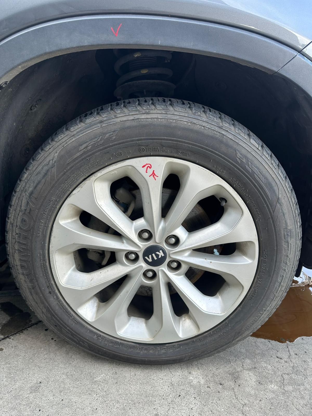 KIA SORENTO XM 10/2012-12/2014 RIGHT FRONT WHEEL ALLOY FACTORY 18X7IN SLi