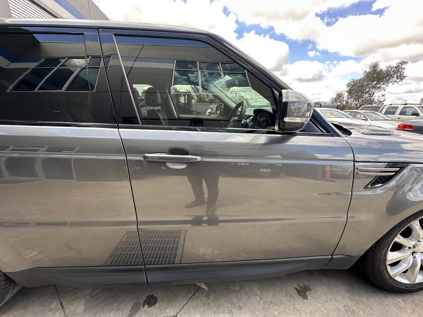 LAND ROVER RANGEROVER SPORT L494 12/2013-04/2022 RIGHT FRONT DOOR WINDOW