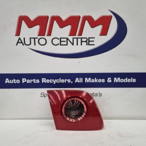 MAZDA 3 BK 10/2003-06/2006 LEFT SIDE REAR GARNISH BOOTLID LAMP 2.0L SEDAN