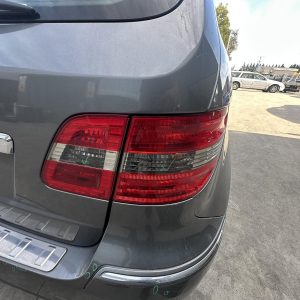 MERCEDES B CLASS W245 11/2005-06/2011 RIGHT SIDE REAR GARNISH TAILGATE LAMP
