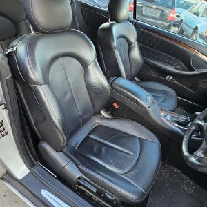 MERCEDES CLK C209/A209 06/2002-06/2009 RIGHT FRONT SEAT LEATHER MANUAL SEAT