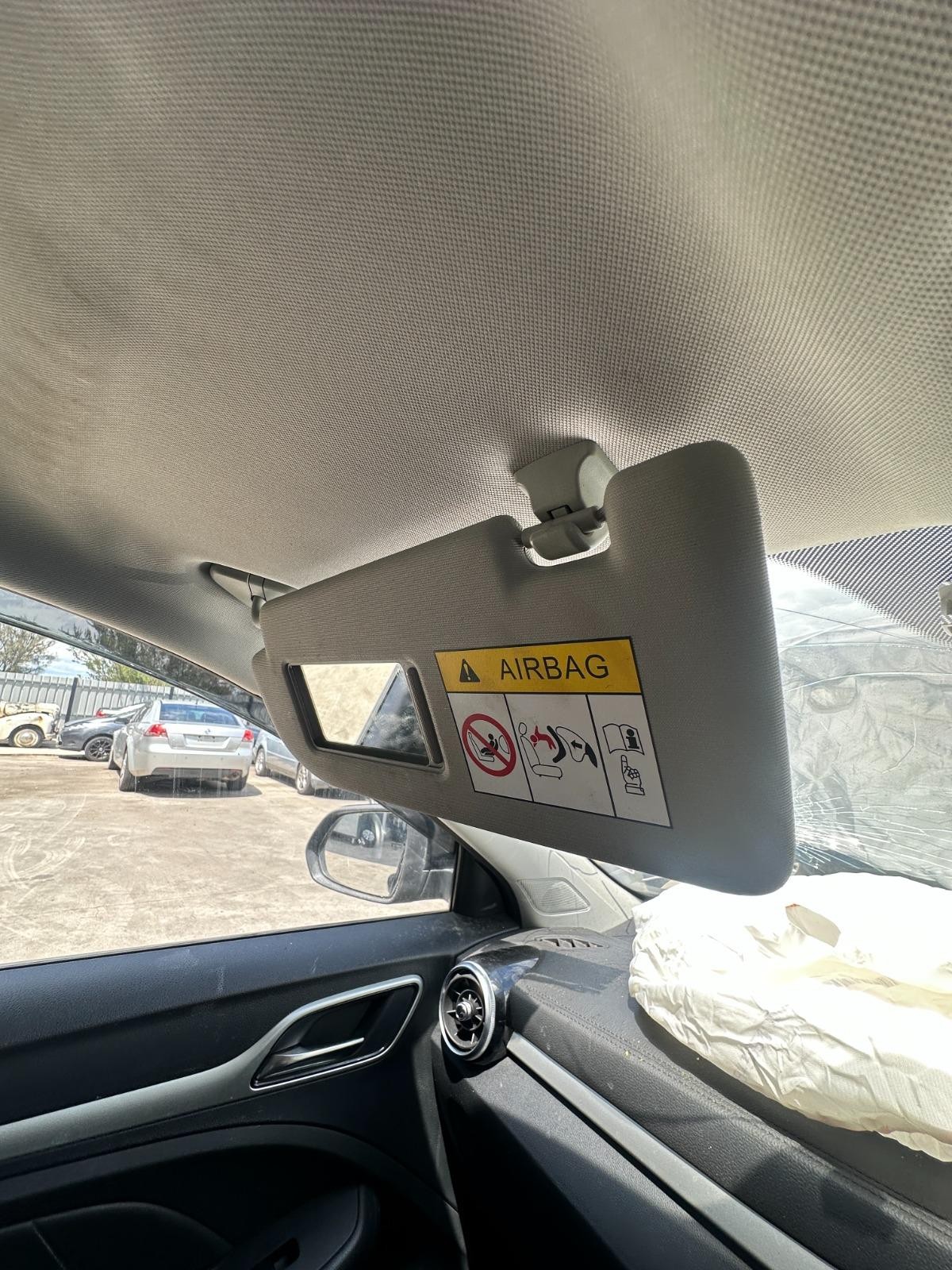 MG ZS AZS1 09/2017-2024 LEFT SIDE SUN VISOR