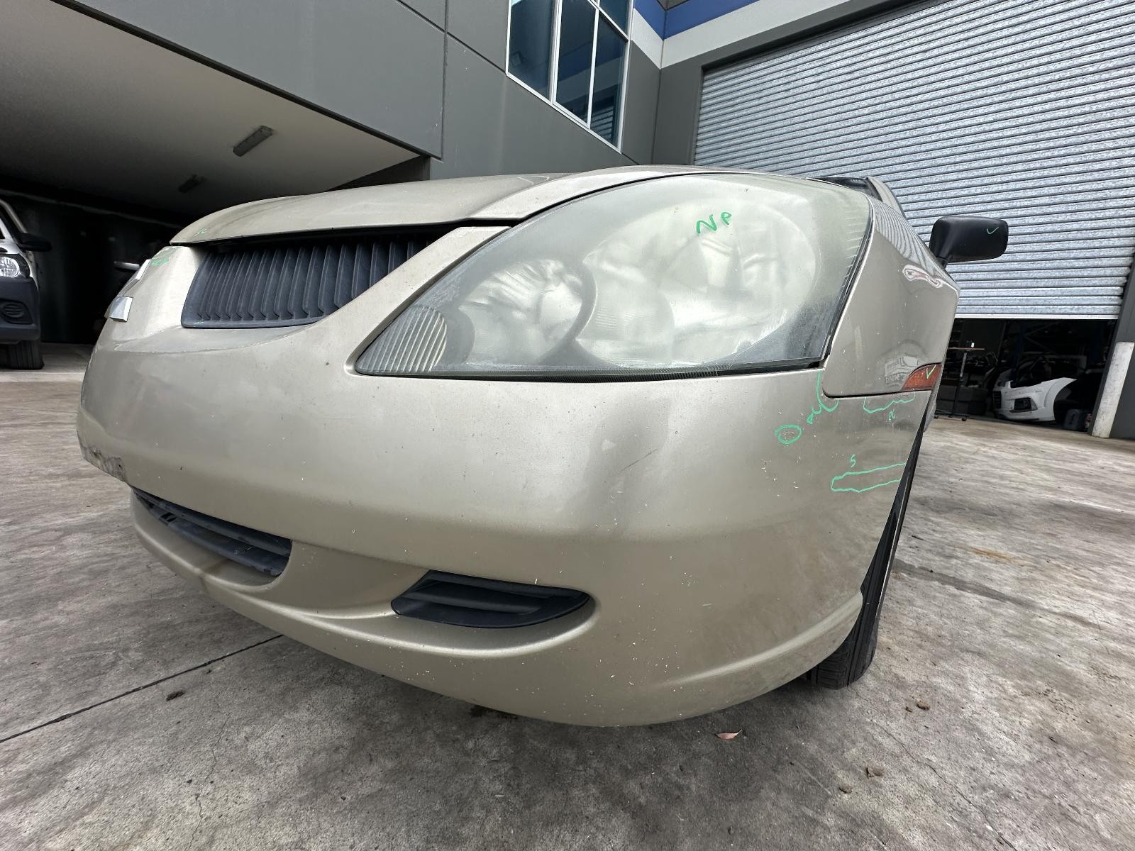 MITSUBISHI MAGNA TL-TW 07/2003-08/2005 FRONT BUMPER ES/LS - Image 12