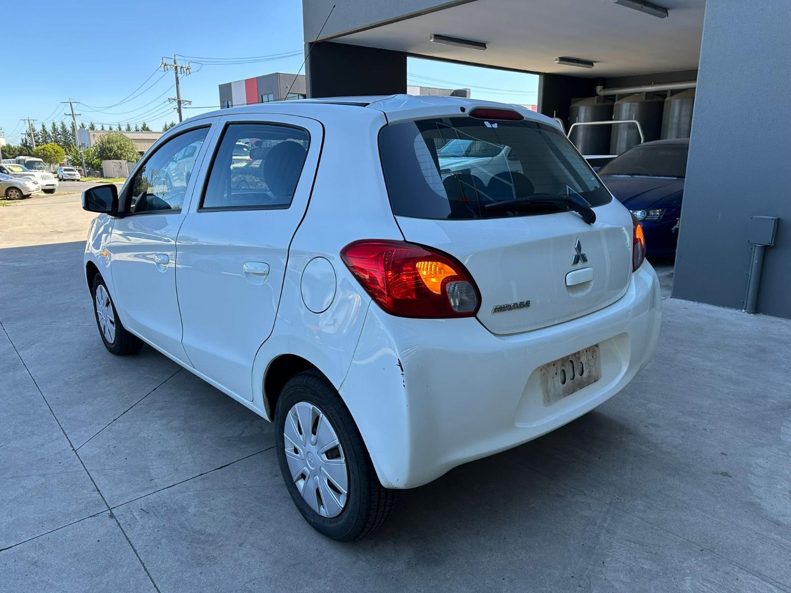 MITSUBISHI MIRAGE LA-LB 12/2012-12/2024 WASHER BOTTLE - Image 3