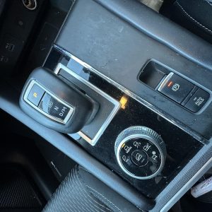 MITSUBISHI OUTLANDER ZM 08/2021-2026 GEAR SHIFTER