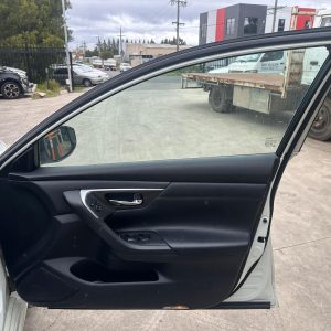 NISSAN ALTIMA L33 11/2013-12/2017 RIGHT FRONT DOOR TRIM LEATHER