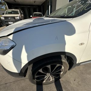 NISSAN DUALIS J10 10/2007-05/2014 LEFT GUARD