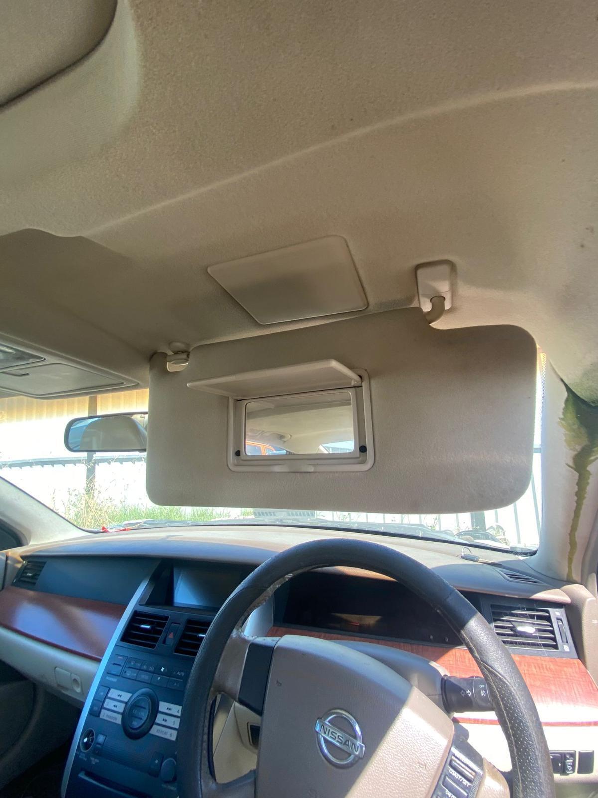 Nissan maxima 2024 sun visor