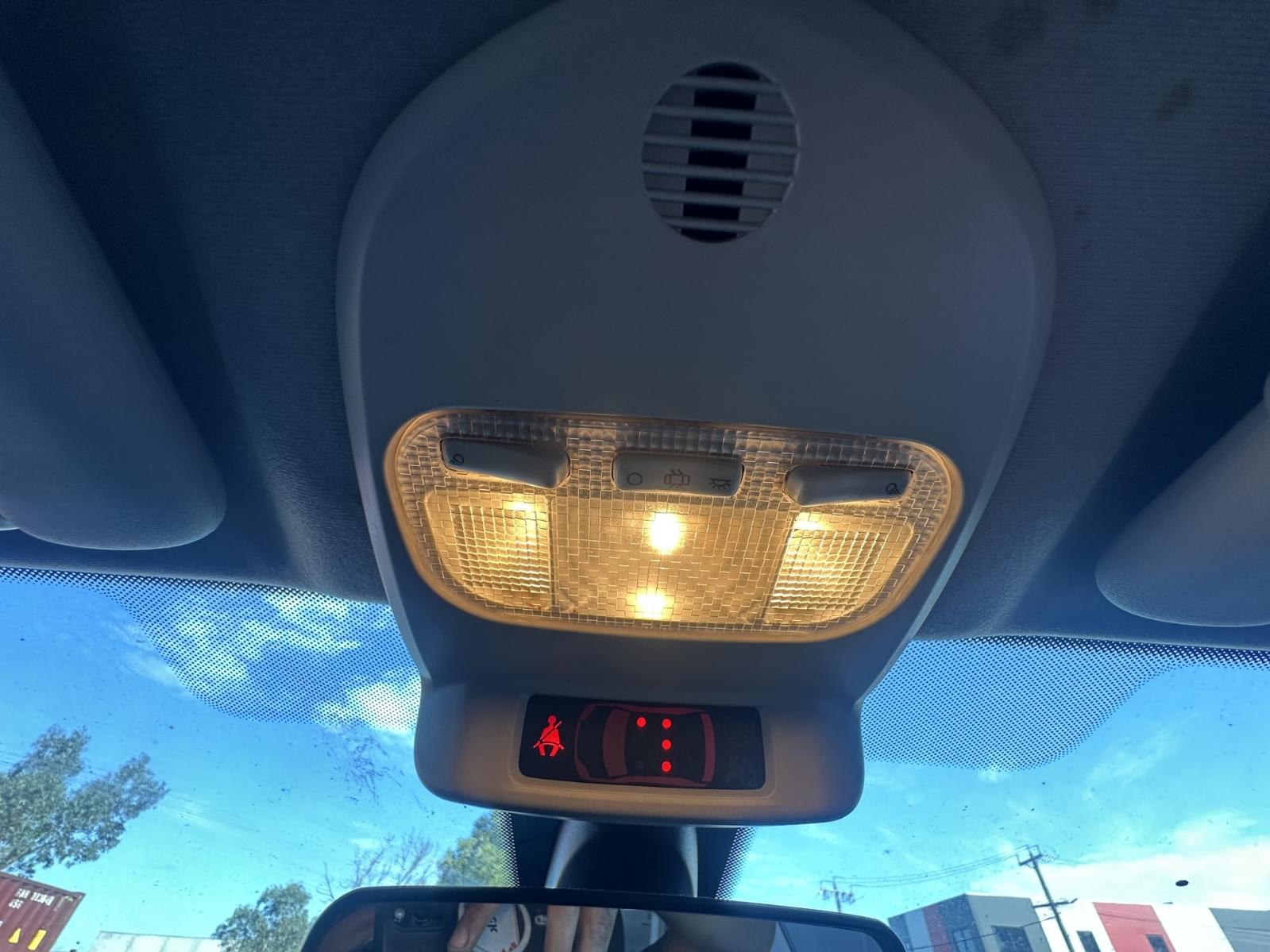 PEUGEOT 308 T7 09/2007-01/2014 COURTESY LIGHT