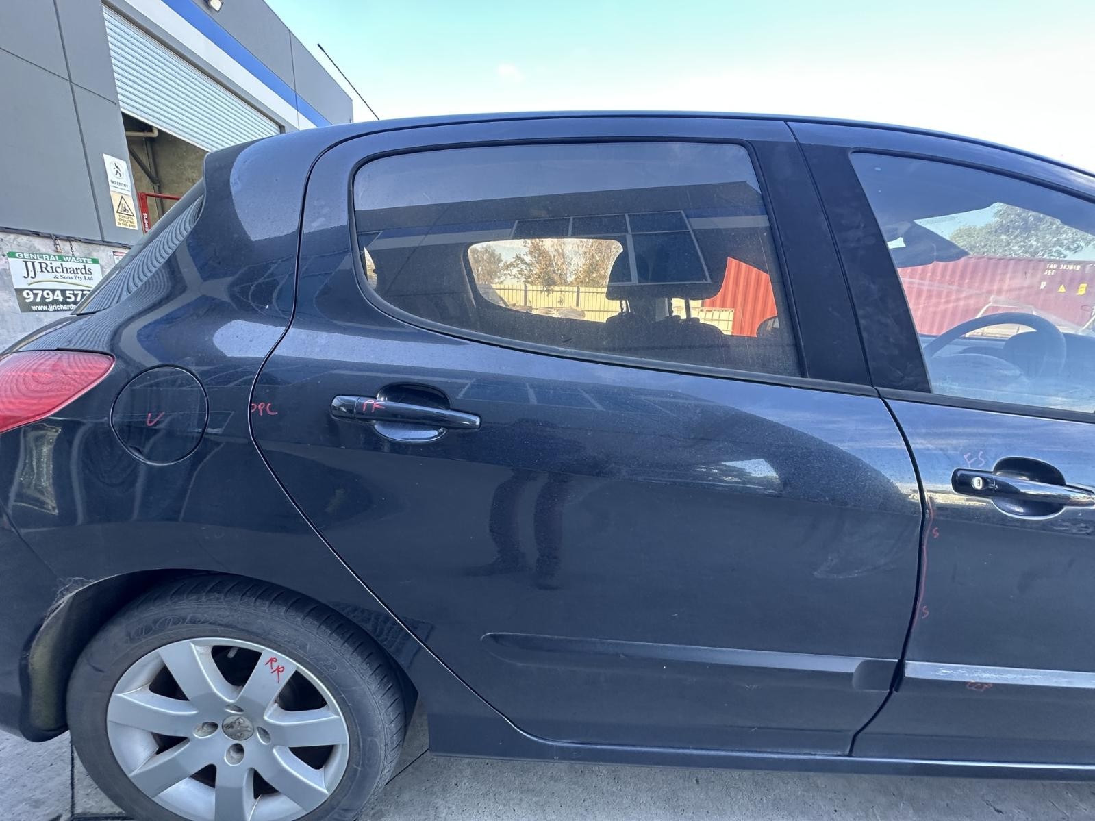 PEUGEOT 308 T7 09/2007-12/2013 RIGHT REAR DOOR WINDOW HATCHBACK