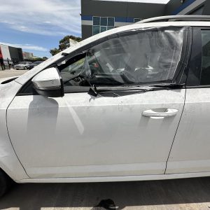 SKODA OCTAVIA NE 09/2013-09/2020 LEFT FRONT OUTER DOOR HANDLE