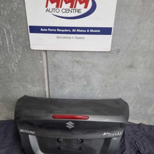 SUZUKI KIZASHI FR 12/09-01/17 BOOTLID NON SPOILER NON REVERSE CAMERA TYPE