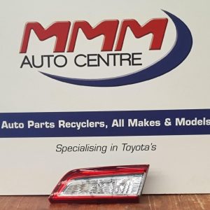 TOYOTA CAMRY REAR GARNISH BOOTLID LAMP (RH SIDE), ASV50, 12/11-05/15 11 12 13 14