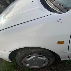 TOYOTA STARLET 03/1996-09/1999 HATCH LEFT GUARD LINER EP91