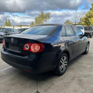 VOLKSWAGEN JETTA 1KM 02/2006-07/2011 RIGHT SIDE REAR GARNISH