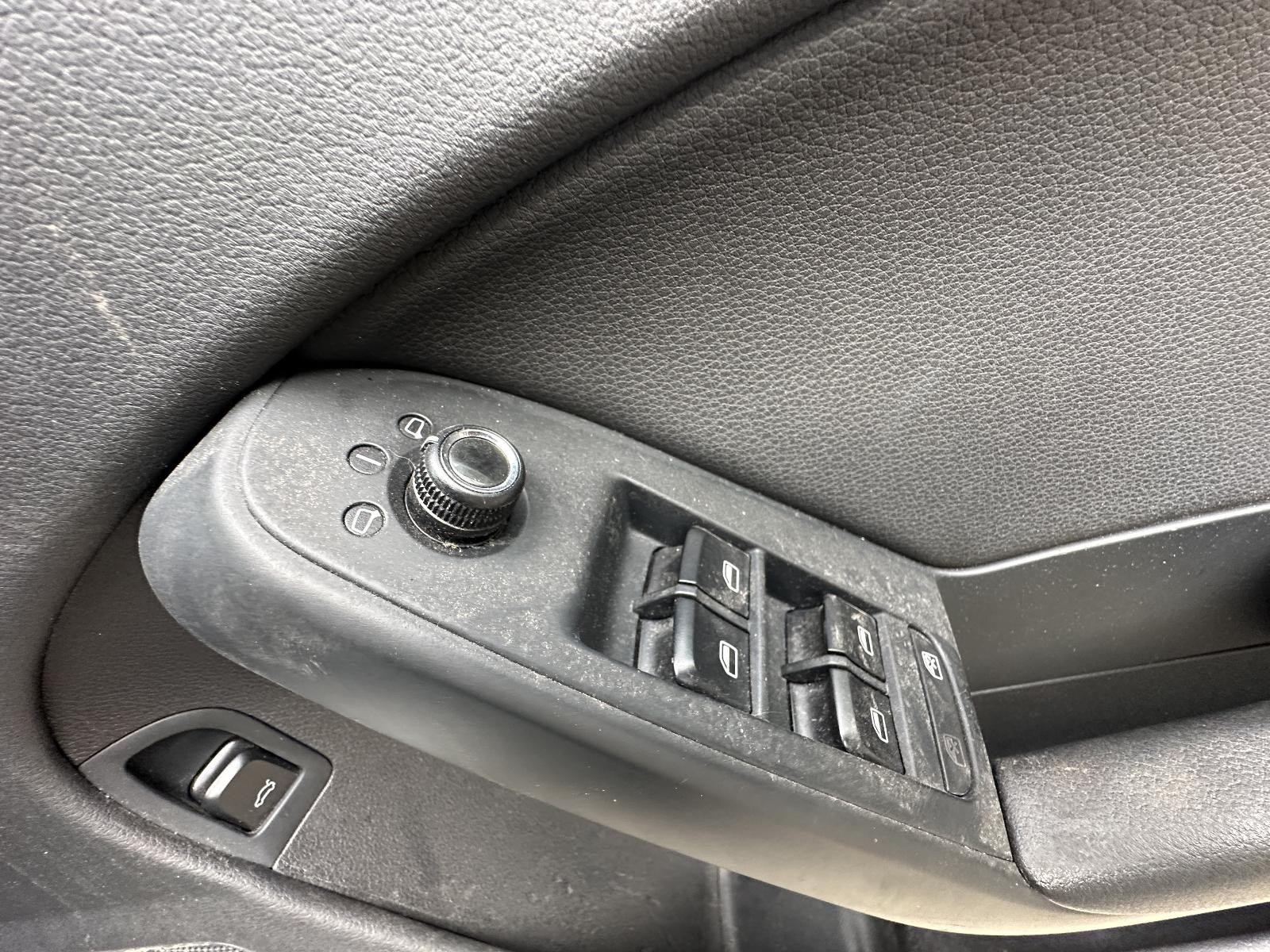 AUDI A4 B8 8K 02/2008-06/2012 RIGHT FRONT MASTER SWITCH P/N 8K0959851
