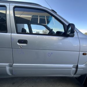 DAIHATSU TERIOS J100-J102 07/1997-07/2005 RIGHT FRONT DOOR WINDOW