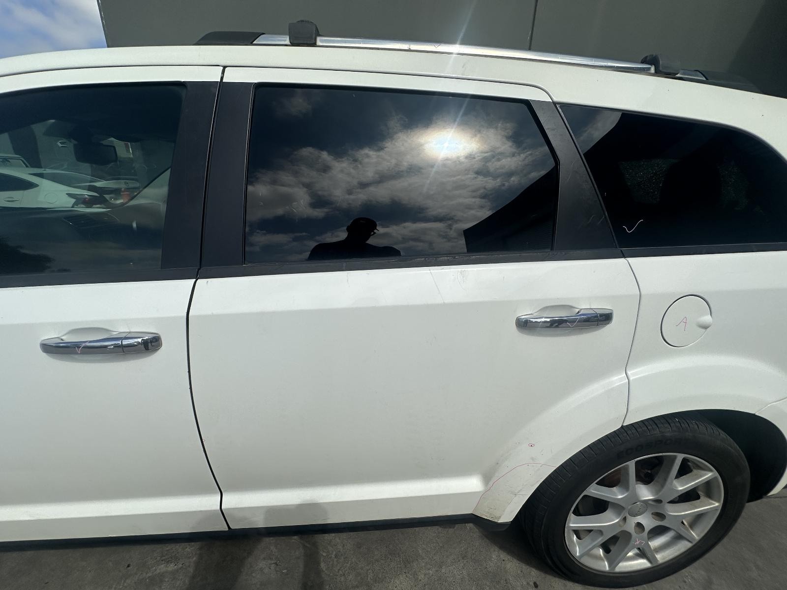 DODGE JOURNEY JC 07/2011-12/2016 LEFT REAR DOOR WINDOW