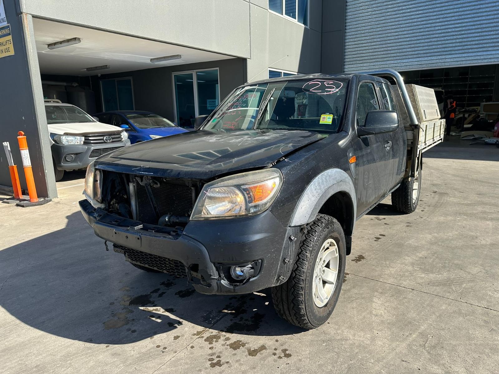 FORD RANGER PJ-PK 12/2006-06/2011 LEFT FRONT WINDOW REG/MOTOR POWER UR5659560A
