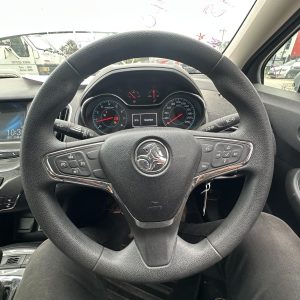 HOLDEN ASTRA BL 05/2017-12/2020 STEERING WHEEL VINYL SEDAN