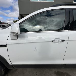 HOLDEN CAPTIVA CG 01/2011-06/2018 LEFT FRONT DOOR WINDOW