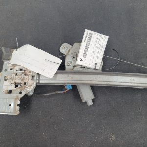 HOLDEN COMMODORE RIGHT REAR WND REG/MOTOR VE-VF, SEDAN, 08/06-12/17 06 07 08 09