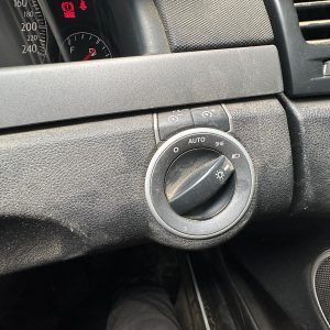 HOLDEN COMMODORE VE 08/2006-05/2013 HEADLAMP SWITCH GREY/BLACK P/N 92246950