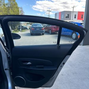HOLDEN CRUZE JH 03/2011-01/2017 RIGHT REAR DOOR TRIM LEATHER SRi/SRi-V SEDAN