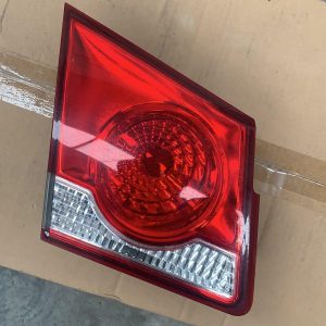 HOLDEN CRUZE REAR GARNISH BOOTLID LAMP (LH SIDE), SEDAN, JG-JH, 03/09-01/17 09 1