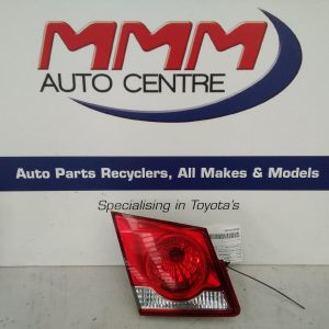 HOLDEN CRUZE REAR GARNISH BOOTLID LAMP (LH SIDE), SEDAN, JG-JH, 03/09-01/17 09 1