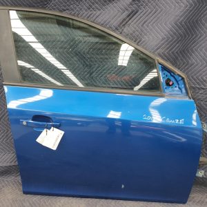 HOLDEN CRUZE RIGHT FRONT DOOR JG, 03/09-02/11 09 10 11