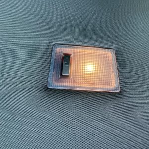 HOLDEN TRAX TJ SERIE 08/2013-12/2020 CENTRE COURTESY LIGHT