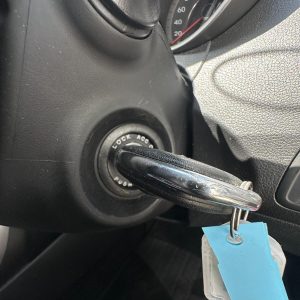 HYUNDAI ELANTRA MD 03/2011-11/2015 IGNITION WITH KEY