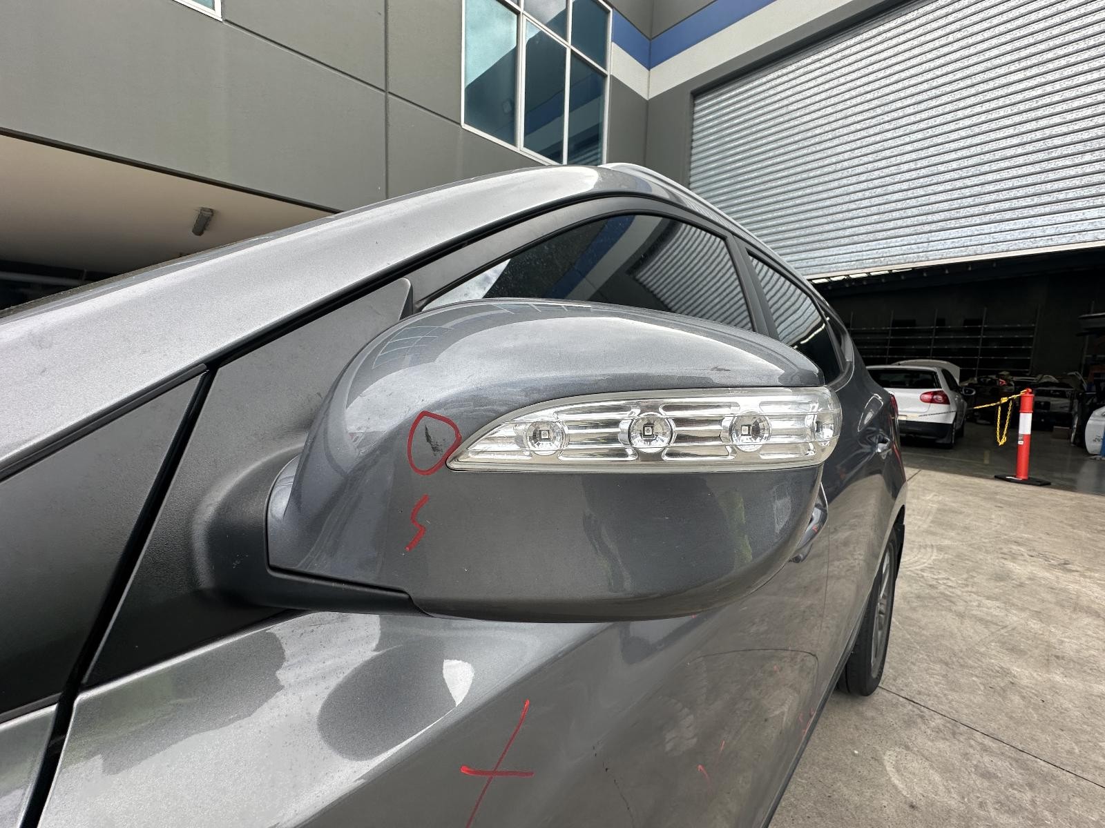 HYUNDAI IX35 LM SERIES 11/09-01/16 LEFT DOOR MIRROR POWER FOLD 8 PIN 876102Y970